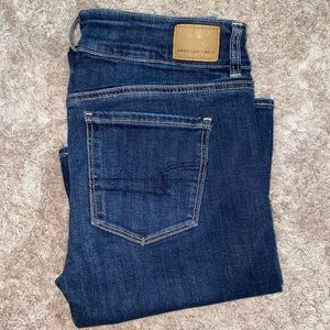 American Eagle size 6 Artist Flare Long Stretch Darkwash Jeans
